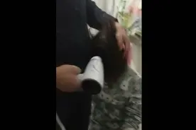 老公亲自给老婆洗头发视频封面