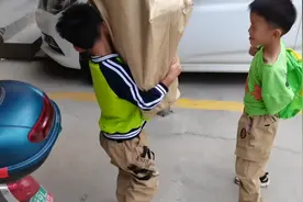 当你们问爸爸什么时候回来？其实我也不知道。