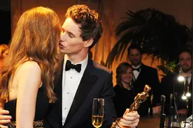 【颜值系列】演技绝佳的气质学霸小雀斑：埃迪·雷德梅尼视频封面