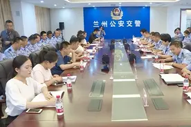 随手拍违章，举报又有奖，兰州市上线“随手拍”小程序视频封面