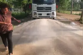 二手洒水车交易市场东风洒水车视频封面