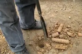 洛阳人发明的“洛阳铲”真厉害，钻入地下5米深没问题！