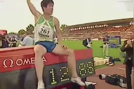 太燃！13年前的今天：刘翔12秒88破世界纪录 外国解说喊到嗓子哑视频封面