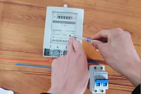 家里电费高，老电工给你支个招，轻松就能查出来……