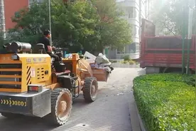 小伙进城做垃圾清运工作一天收入上千元太牛了视频封面