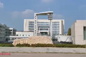南京理工大学，全国211重点大学，主校区内的面积很大视频封面