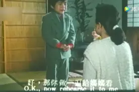 小强哭着与妈妈分别,最后母子两哭成一团,感人至深