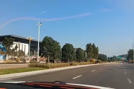 南平市政府已经陆续搬往建阳，让我们一起目睹此刻建阳的风采视频封面