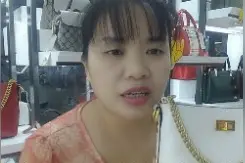 秀姐创业开店，包包有污渍怎么办？教你一招，轻松去除亮洁如新视频封面