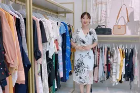 新主播来到国内一线品牌【 lily 】商务时装女装不好意思拍视频视频封面