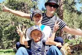 保剑锋近况，儿子正面照流出，一家三口非常幸福视频封面