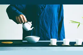 如何在旅途中喝到一杯好茶？只需这一套用品，简单方便还省钱！视频封面