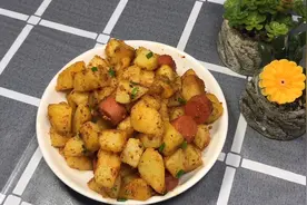 路边摊的土豆为什么这么好吃，今天我来教会大家