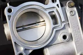 热车抖动凉车消失，洗节气门的依据是什么？带你走出清洗误区视频封面