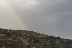 雷雨过后现双彩虹！漂亮无比！