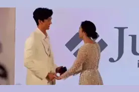 泰国男星push现场向女友浪漫求婚的画面！视频封面