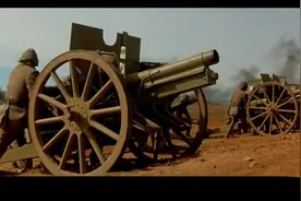 一战澳大利亚进攻土耳其驻地 ，守军一顿炮轰加机枪扫射也没守住视频封面