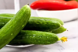 现代生活很伤肺，十大养肺食物平时要常吃视频封面
