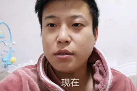 卧床三个月为何一个腿粗一个腿细，原来长时间不活动肌肉萎缩了