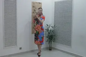 穿旗袍时拍照，摆pose的技巧，您也可以拍出好看的照片