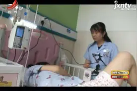 黑龙江佳木斯：十岁娃误喝空调清洗剂 严重烧伤视频封面