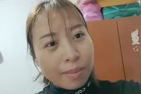 打工夫妻:老公不在，一个青菜就能吃一天，该减肥了。