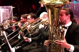 见证苏联解体的摇滚神曲交响乐版Хочу перемен视频封面