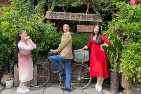 云南之行，有趣的多人合影，拍照姿势分享视频封面
