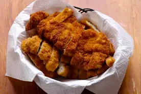 外面卖12一份的炸鸡排，教你在家做，方法简单，好吃又上瘾