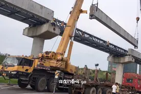 快来看呀，桂林临桂的云轨今天重新动工装轨道啦，这次真要大干了视频封面