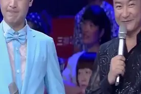 小孩扮演老人，有声有色
