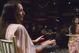 在迪拜生活的穷人，过着什么样的生活？跟想象中完全不一样！视频封面