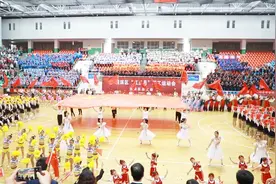 520深情表白，2000余名宝鸡职工健儿“快闪”歌唱祖国视频封面