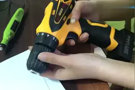 锂电钻换钻头方法视频封面