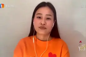 姑娘每天给医院送餐，涂磊问；不怕感染了？姑娘苦笑；我怕得要死视频封面