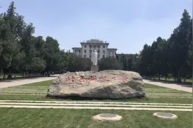 一起转转北京科技大学的校园环境，简称北科大，211重点大学视频封面