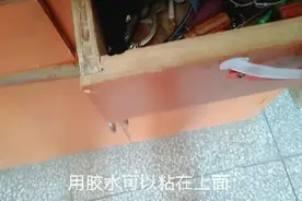 原来酸奶盒子上面的把手还有妙用，小伙来教大家怎么使用？