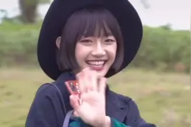 路人街拍代古拉k，颜值还是很能打的，可爱灵动的少女