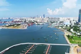 打卡最美海岸线 | “海枯石烂”观海奇景 扬帆入海踏浪追风视频封面