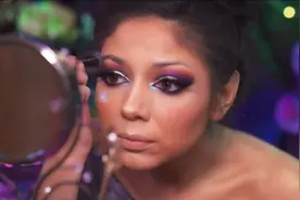 国外女子仿妆秀：化妆打扮成的茉莉公主你觉得像吗？