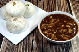 老北京炒肝儿，跟着会做饭北京大叔学习，不用来北京也能吃的到。