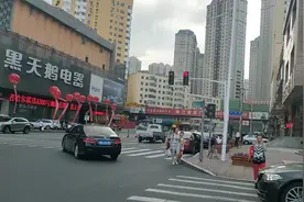 4路公交车，看哈尔滨老城区，途经南平街，承德广场，太古头道街视频封面