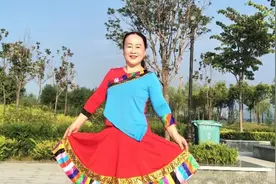 最美的爱情在哪里  广场舞《情到花开》告诉你#4月与花共舞#