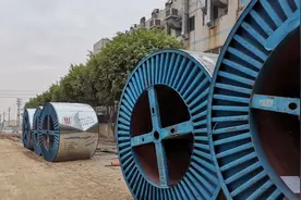 110千伏高压电缆一卷650米一次性拉完电缆沟很大视频封面