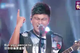 黑皮小伙翻唱迈克尔杰克逊《Beat it》，经典重现，嗨爆了！视频封面