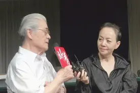 悲剧变喜剧！38年前宋丹丹靠一句话，轻松“拿下”人艺视频封面