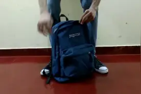 长知识了！原来蜘蛛侠战衣是这样穿上的视频封面