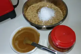 咱们自已在家也可以做芝麻酱视频封面