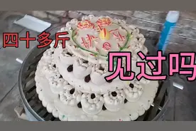 小孩提前过三周岁生日，你们那里有这个风俗吗，姥姥的礼物太壕横视频封面