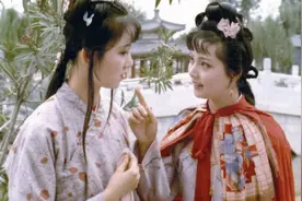 岫烟为打点婆子丫头把棉衣都当掉了，而湘云黛玉却不住何为当票视频封面